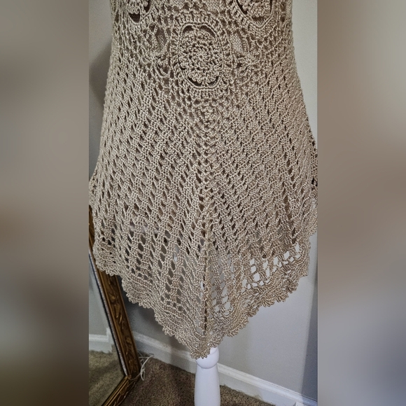 MAK BY MAK B Asymmetrical Crochet Top In Tan/beige. Size Small - Picture 3 of 13